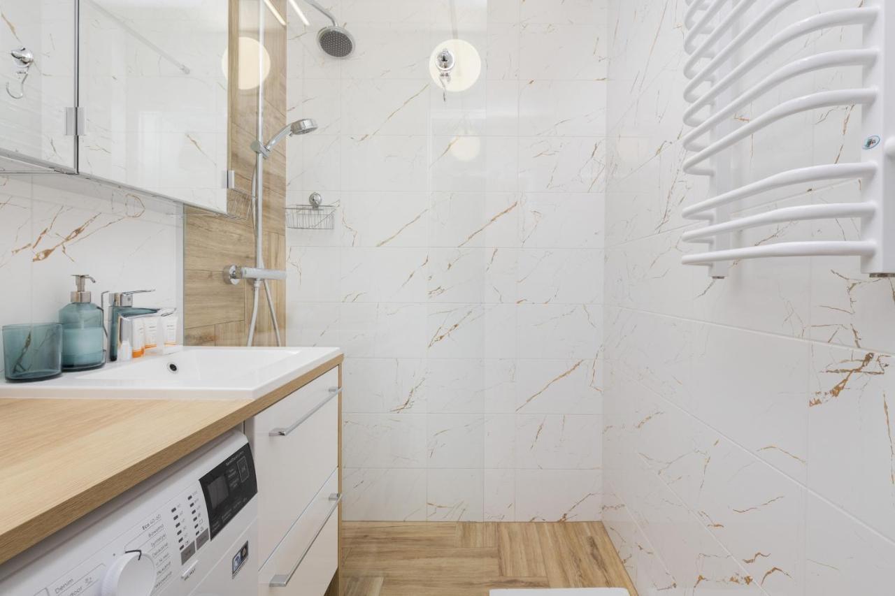 Апартаменти Dedala 300m To The By Renters Гдиня